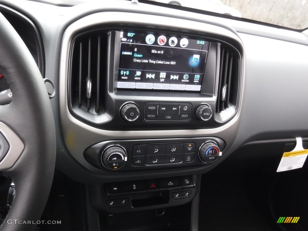 2017 Chevrolet Colorado Z71 Crew Cab 4x4 Controls Photo #118341751