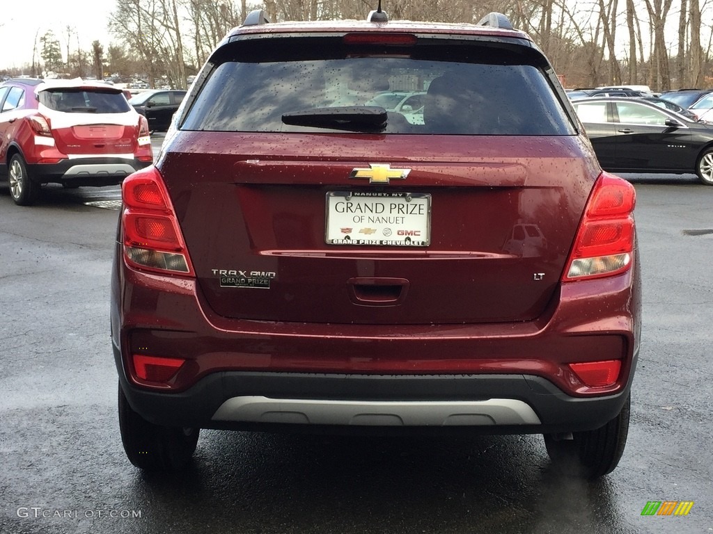 2017 Trax LT AWD - Red Hot / Jet Black photo #5