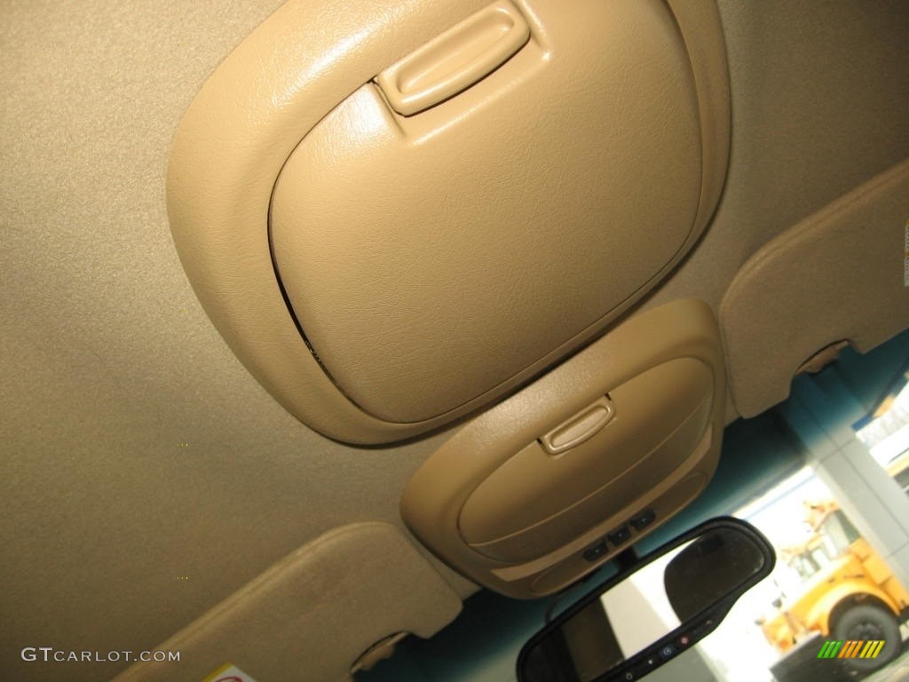 2003 Envoy SLT - Indigo Blue Metallic / Light Oak photo #9