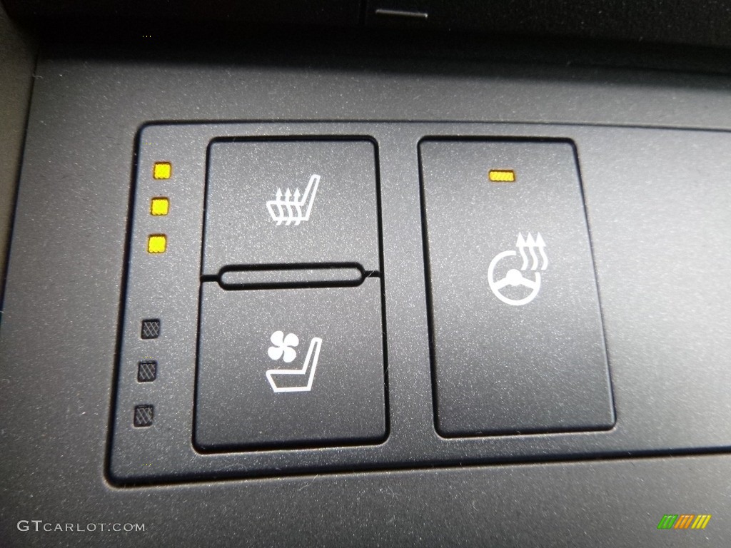 2017 Lexus IS 300 AWD F Sport Controls Photo #118344517