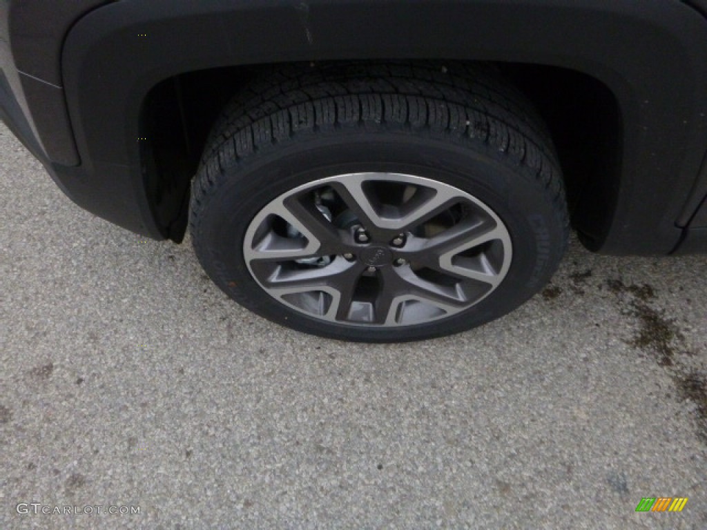 2017 Renegade Latitude 4x4 - Granite Crystal Metallic / Black photo #2