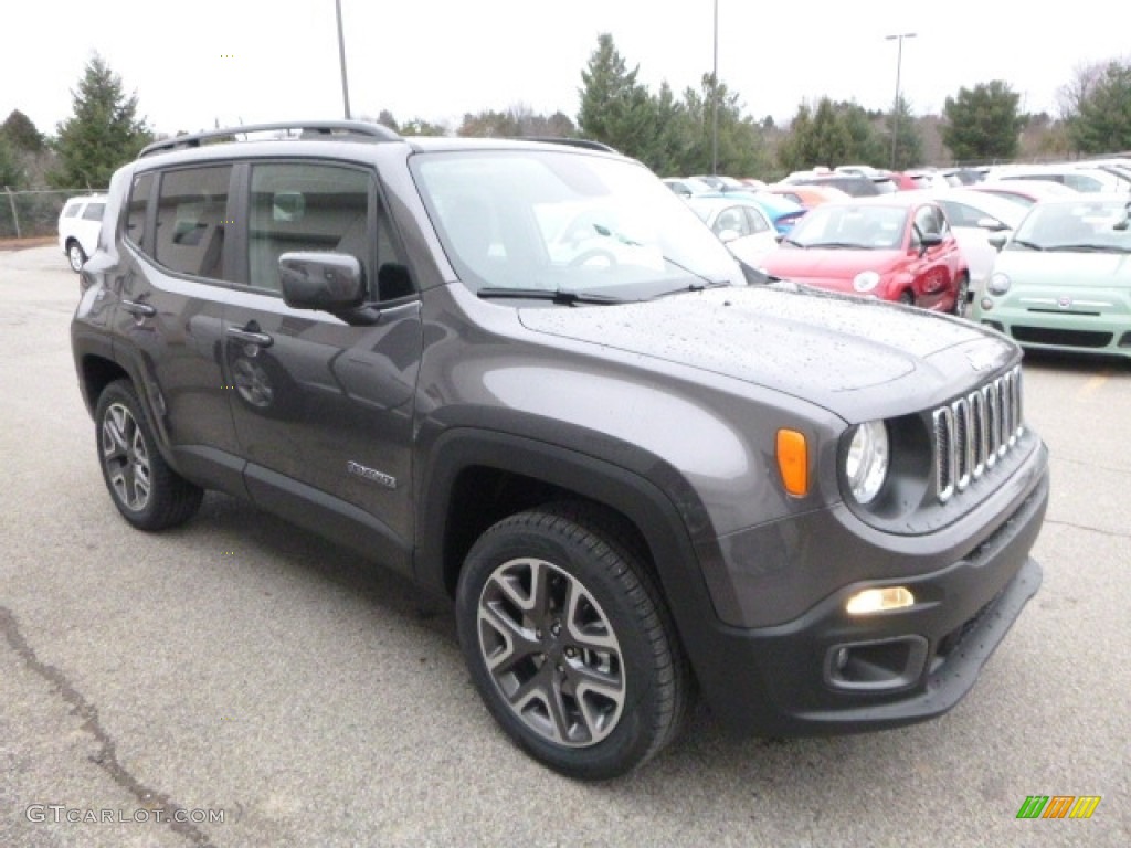 2017 Renegade Latitude 4x4 - Granite Crystal Metallic / Black photo #11