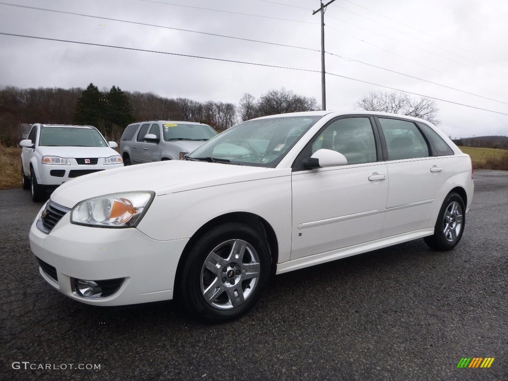 White Chevrolet Malibu