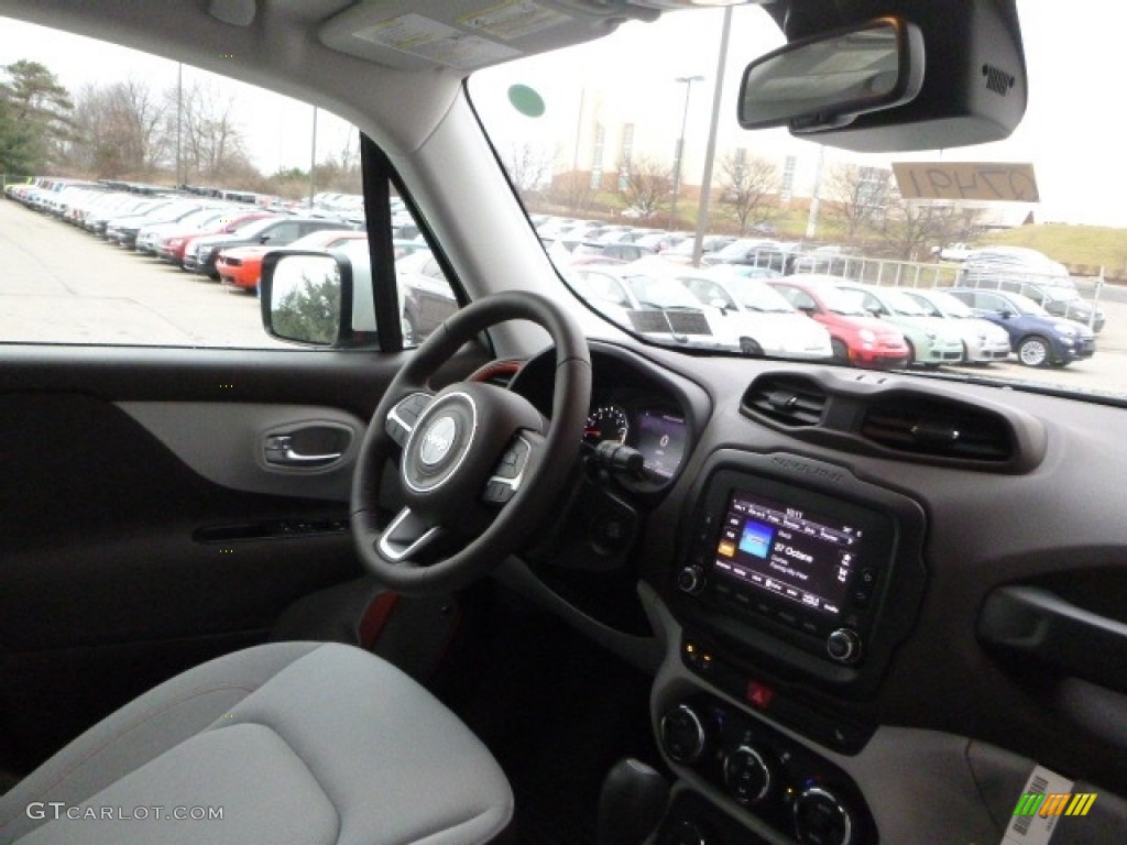 2017 Renegade Latitude 4x4 - Alpine White / Bark Brown/Ski Grey photo #9