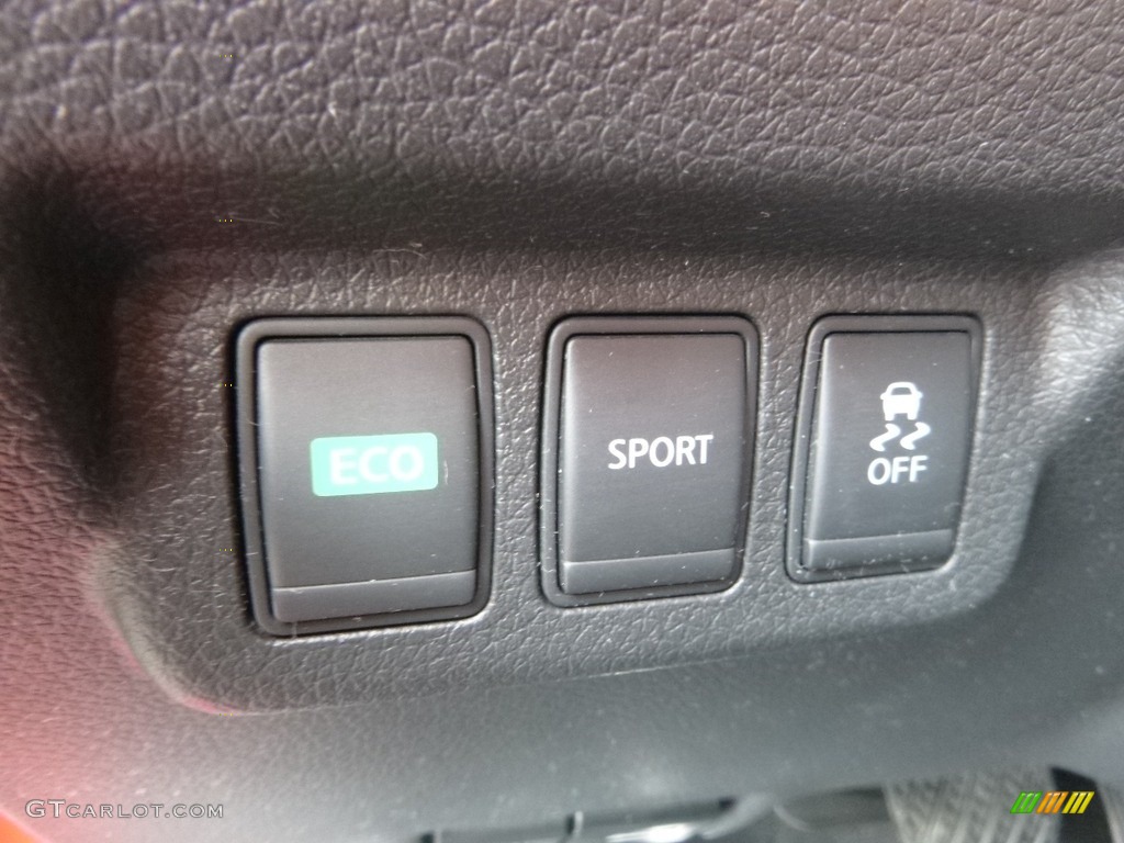 2013 Sentra SV - Red Brick / Charcoal photo #20
