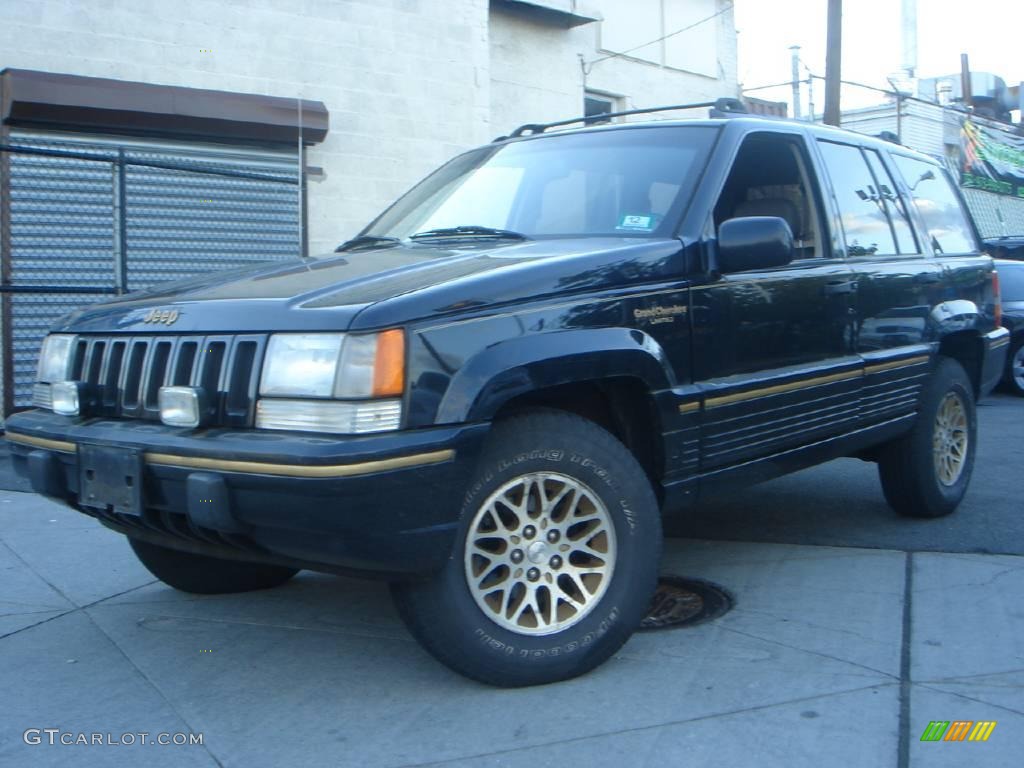 1994 Grand Cherokee Limited 4x4 - Black / Gray photo #1