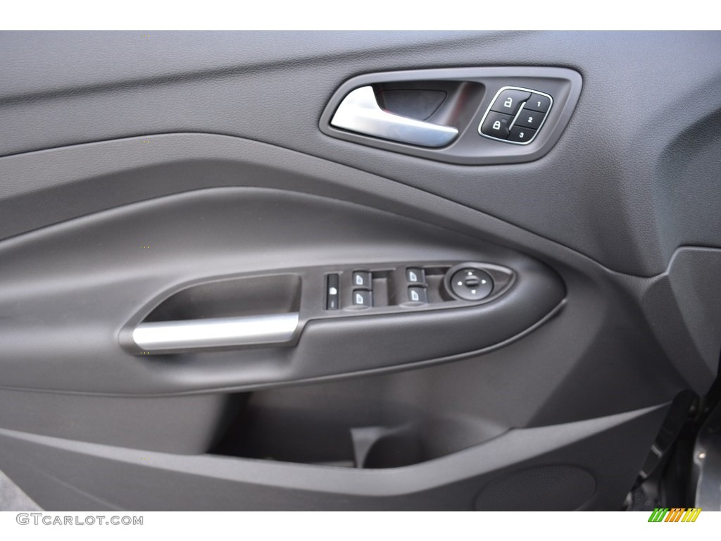 2017 Ford Escape Titanium Charcoal Black Door Panel Photo #118357795