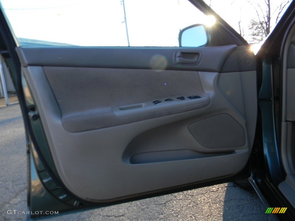 2002 Camry SE - Aspen Green Pearl / Dark Charcoal photo #18