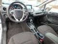 Oxford White - Fiesta SE Hatchback Photo No. 17
