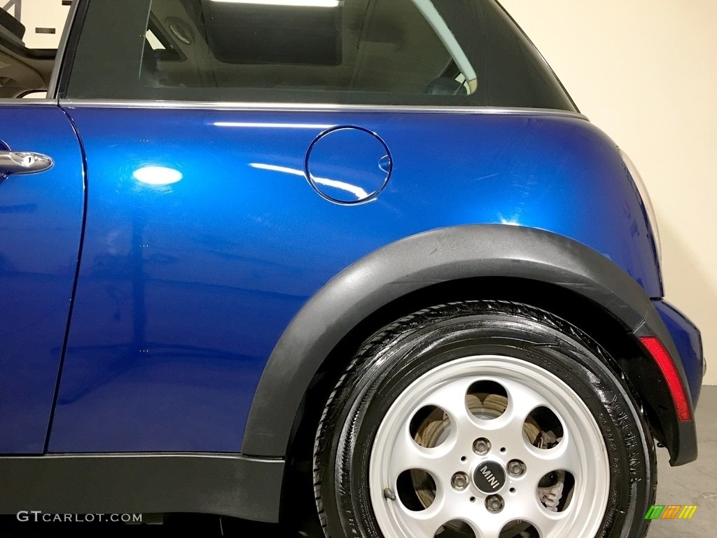 2003 Cooper Hardtop - Indi Blue Metallic / Cordoba Beige photo #32