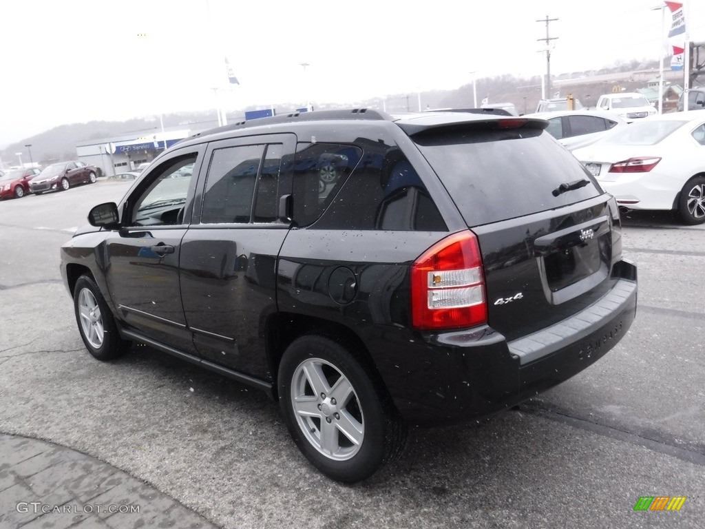 2008 Compass Sport 4x4 - Brilliant Black Crystal Pearl / Dark Slate Gray photo #7