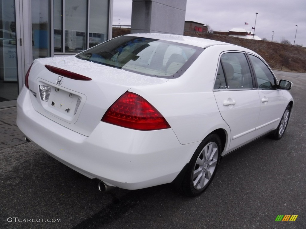2006 Accord LX V6 Sedan - Taffeta White / Ivory photo #11