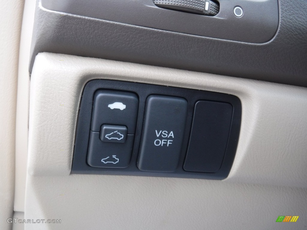 2006 Accord LX V6 Sedan - Taffeta White / Ivory photo #18