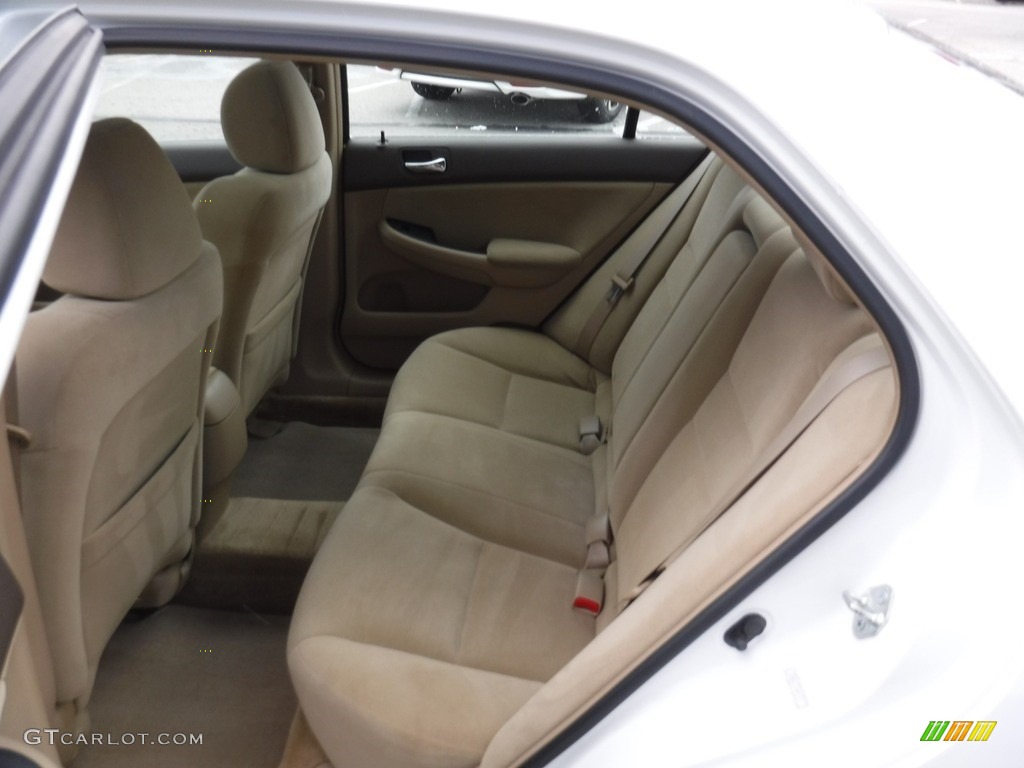 2006 Accord LX V6 Sedan - Taffeta White / Ivory photo #22