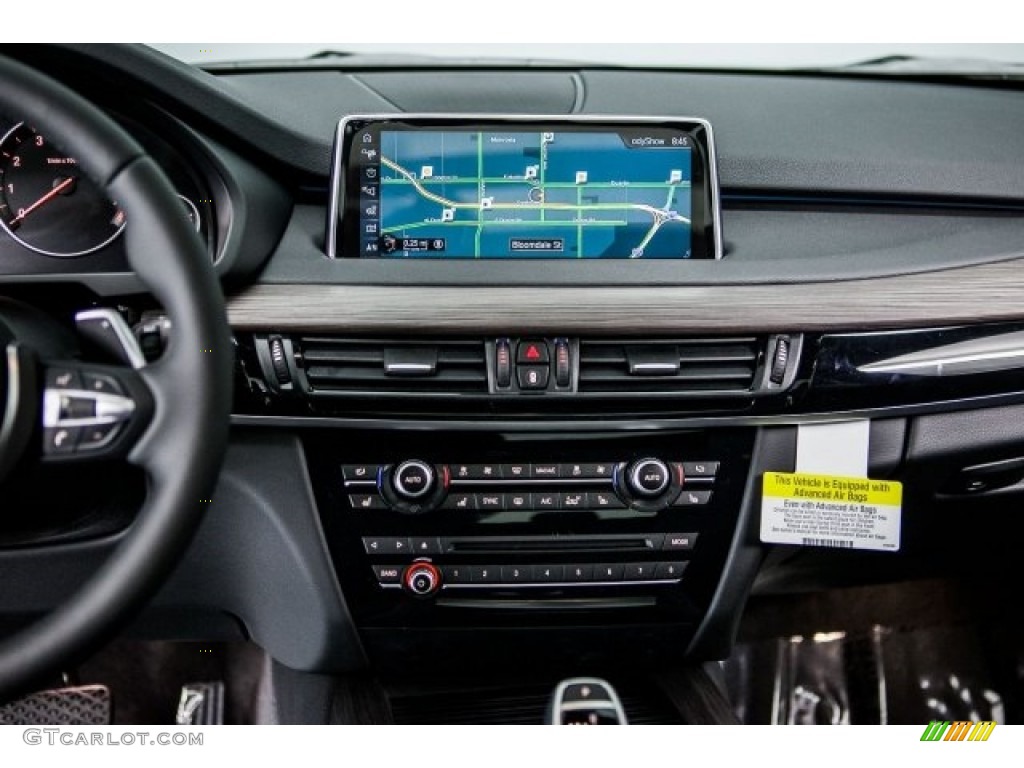 2017 BMW X5 xDrive50i Controls Photo #118372212