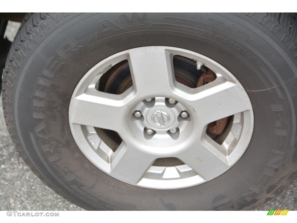 2005 Frontier SE King Cab 4x4 - Radiant Silver Metallic / Nismo Charcoal photo #26