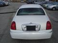 2001 Vibrant White Lincoln Town Car Executive  photo #7