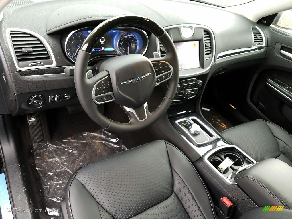 Black Interior 2017 Chrysler 300 C Photo #118375791