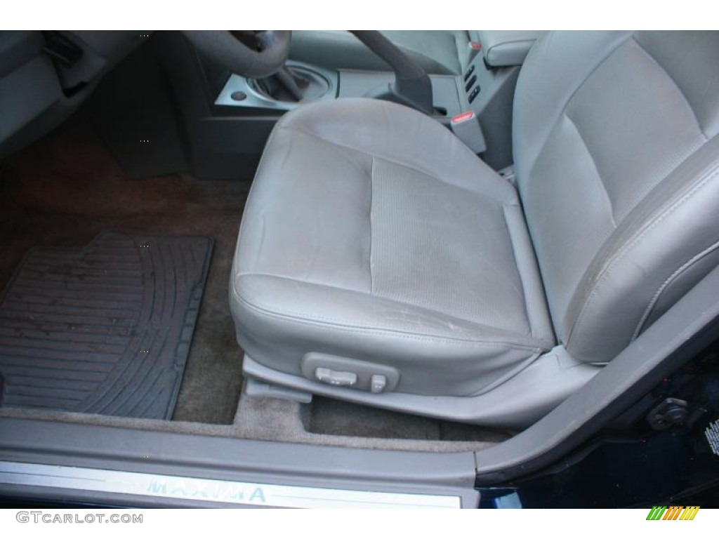 2004 Maxima 3.5 SE - Majestic Blue Metallic / Frost Gray photo #26
