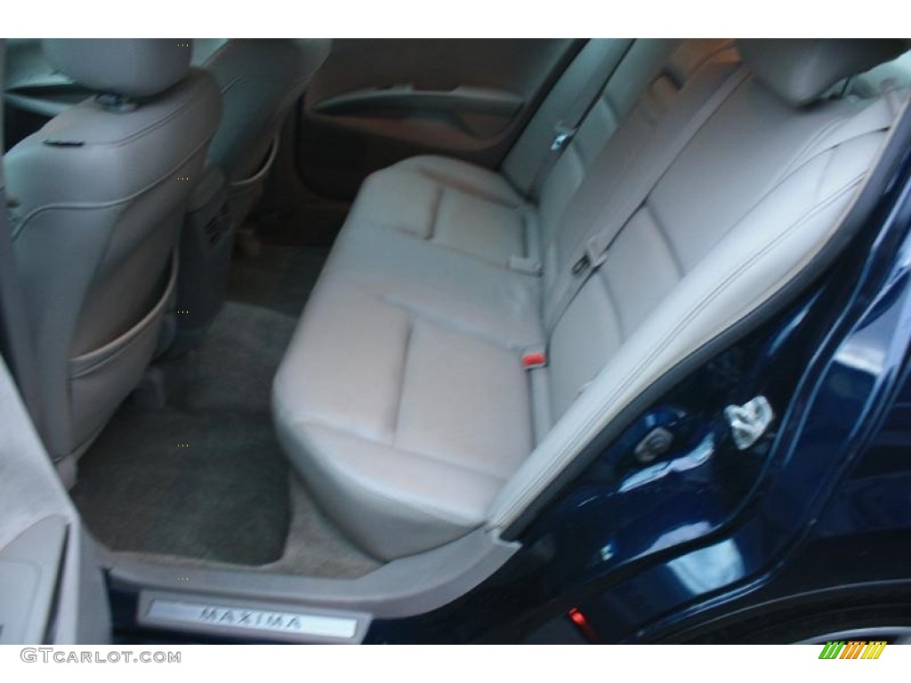2004 Maxima 3.5 SE - Majestic Blue Metallic / Frost Gray photo #30