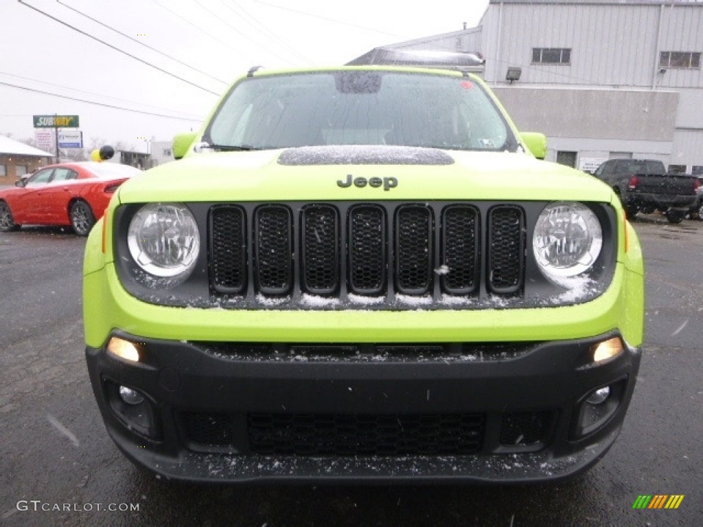 2017 Renegade Latitude 4x4 - Hypergreen / Black photo #13