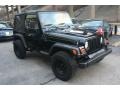 Black - Wrangler SE 4x4 Photo No. 4