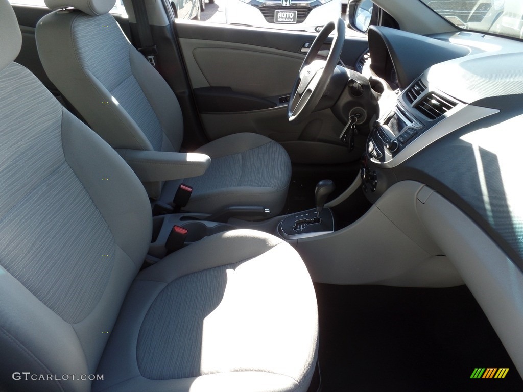 2016 Accent SE Sedan - Triathlon Gray / Gray photo #13