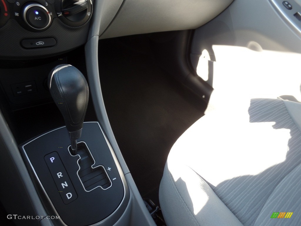 2016 Accent SE Sedan - Triathlon Gray / Gray photo #19