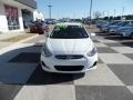 Century White - Accent SE Sedan Photo No. 2