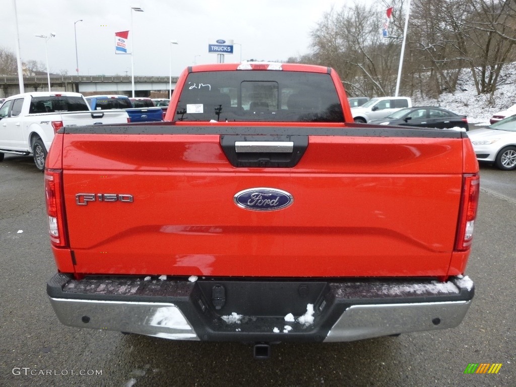 2017 F150 XLT SuperCab 4x4 - Race Red / Earth Gray photo #3