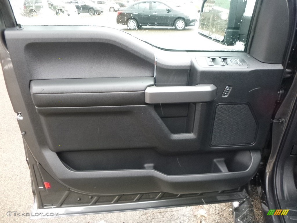 2017 F150 XLT SuperCab 4x4 - Magnetic / Black photo #13