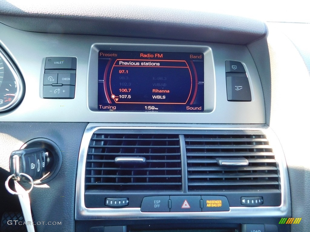 2007 Q7 4.2 Premium quattro - Light Silver Metallic / Black photo #25