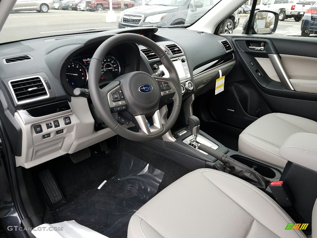 Gray Interior 2017 Subaru Forester 2.5i Limited Photo #118384884
