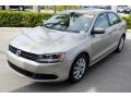 Moonrock Silver Metallic - Jetta SE Sedan Photo No. 4