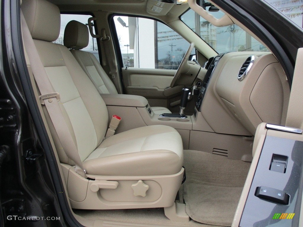 2007 Explorer XLT 4x4 - Dark Stone Metallic / Camel photo #25