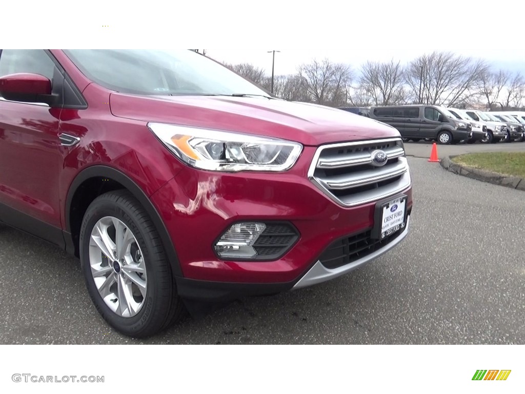 2017 Escape SE 4WD - Ruby Red / Charcoal Black photo #28