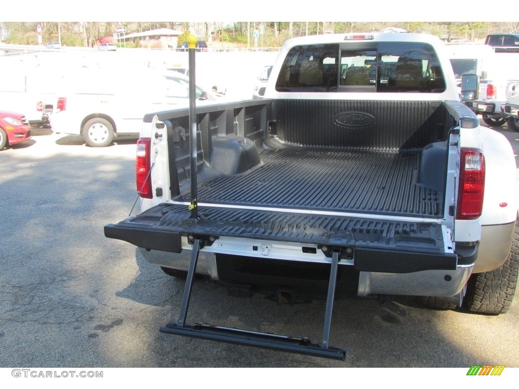 2012 F350 Super Duty Lariat Crew Cab 4x4 Dually - Oxford White / Adobe photo #46