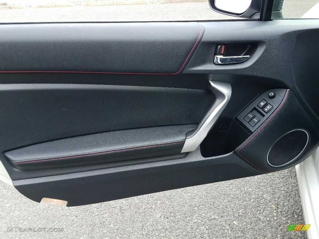 2016 Subaru BRZ Limited Door Panel Photos