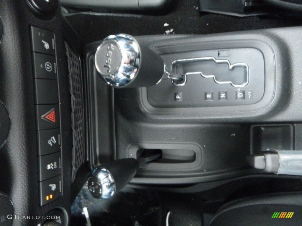2017 Jeep Wrangler Unlimited Winter Edition 4x4 Transmission Photos