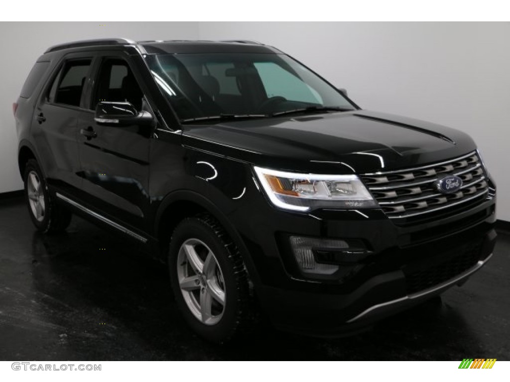 2017 Explorer XLT 4WD - Shadow Black / Ebony Black photo #7