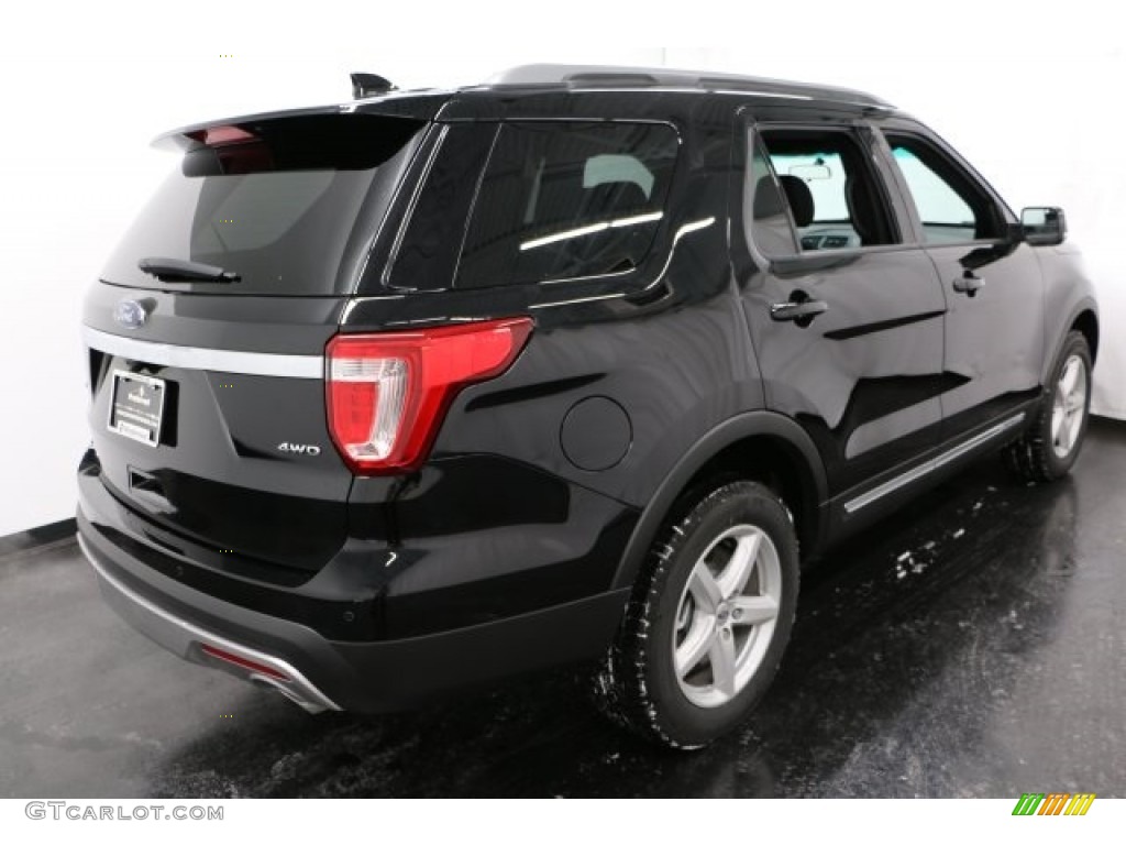 2017 Explorer XLT 4WD - Shadow Black / Ebony Black photo #8