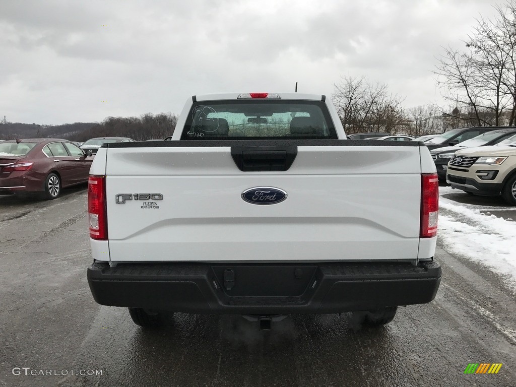 2017 F150 XL Regular Cab 4x4 - Oxford White / Earth Gray photo #5