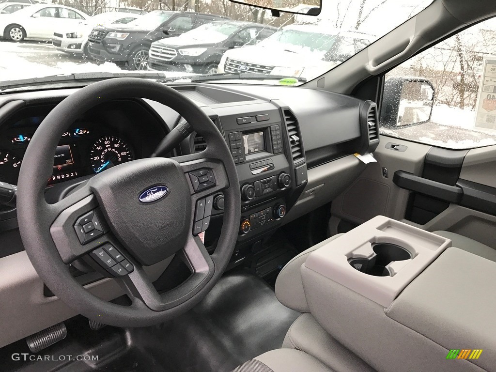 2017 Ford F150 XL Regular Cab 4x4 Earth Gray Dashboard Photo #118411450