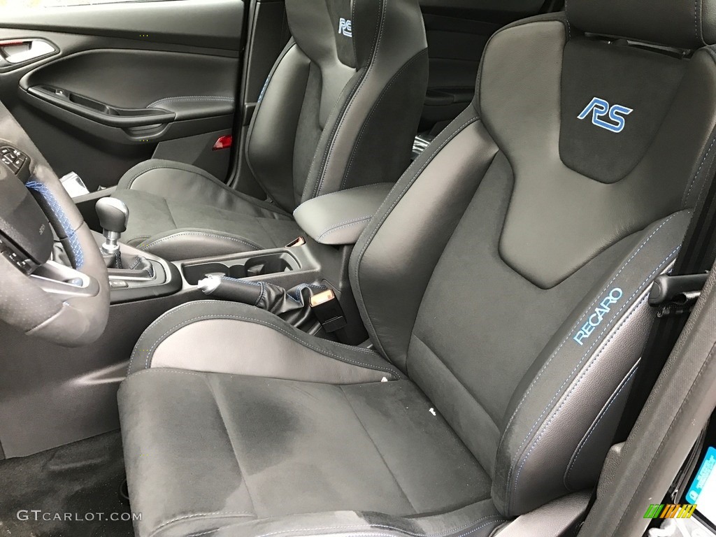2017 Ford Focus RS Hatch Front Seat Photo #118412191