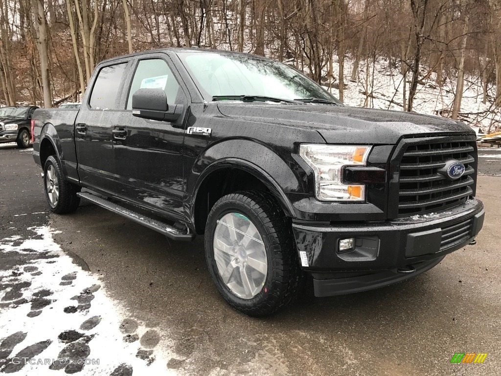 Shadow Black 2017 Ford F150 XLT SuperCrew 4x4 Exterior Photo #118413841