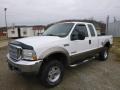 Oxford White 2002 Ford F250 Super Duty Lariat SuperCab 4x4