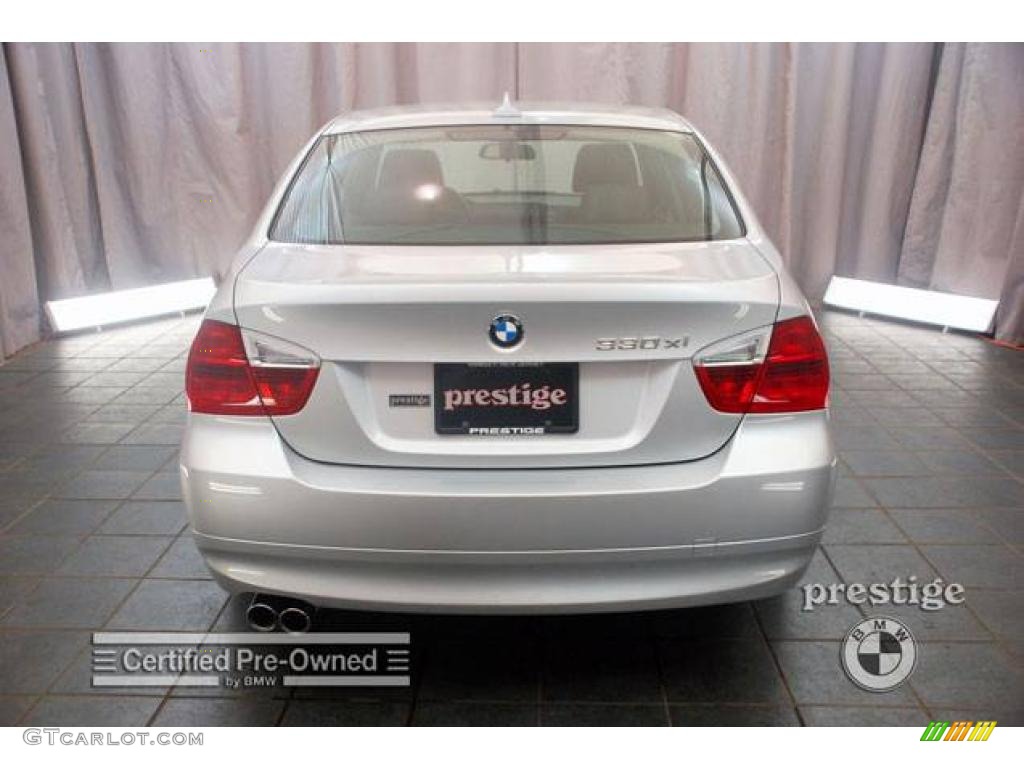 2006 3 Series 330xi Sedan - Titanium Silver Metallic / Black photo #2