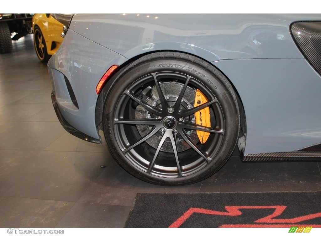 2016 675LT Coupe - Chicane / Carbon Black/McLaren Orange photo #18