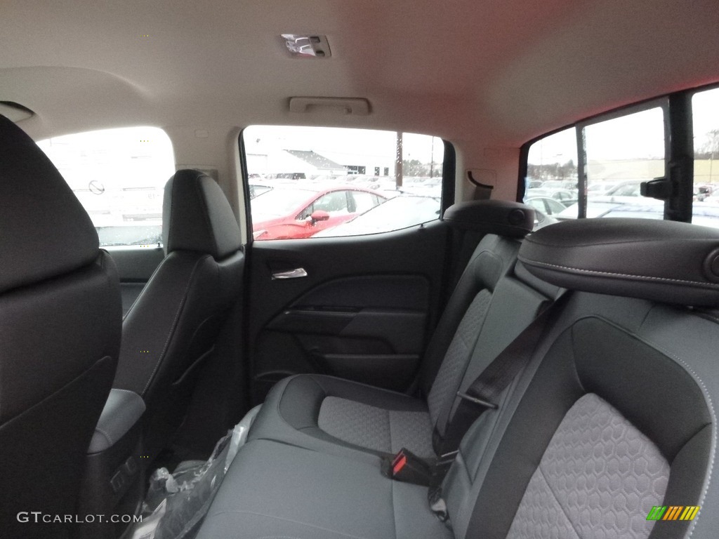 2017 Colorado Z71 Crew Cab 4x4 - Red Hot / Jet Black photo #11