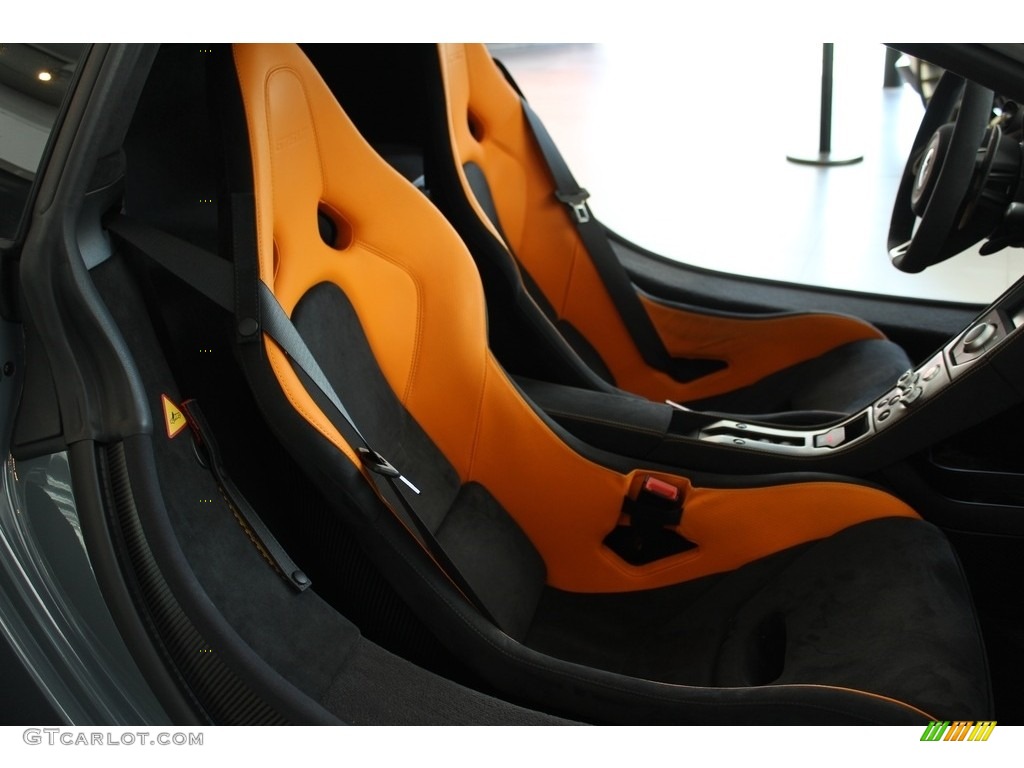 Carbon Black/McLaren Orange Interior 2016 McLaren 675LT Coupe Photo #118425208